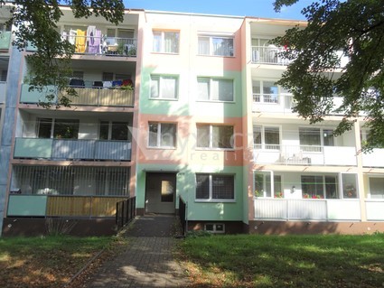 Prodej hezkého a velkého bytu  4+1 93 m2  s balkónem, ulice Palackého, Louny - Fotka 23