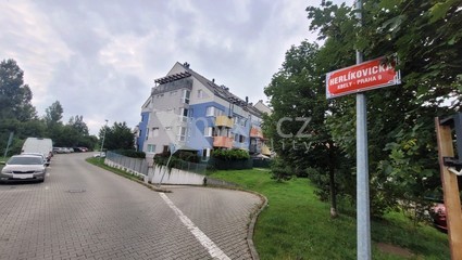 Prodej parkovacího místa Praha 9 - Fotka 2