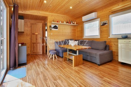 Prodej rodinného domu 4+kk, obytná plocha 50 m², pozemek 535 m² , Černé Voděrady, Praha východ - Fotka 1