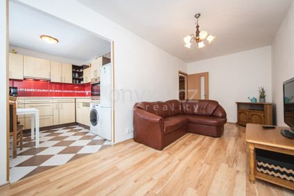 Pronájem bytu 2+kk, 62m2 s lodžií, ul. Turkmenská, Praha 10 - Vršovice - Fotka 7