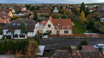 Prodej rodinného domu 325m2 se zahradou 1201m2, Úvaly - Fotka 34