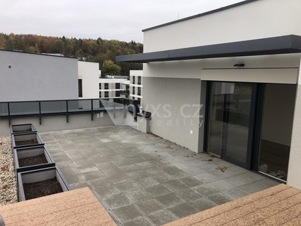 Prodej bytu 3+kk, 80 m2, dvě terasy, dvě park. stání, ul. K Jezeru, Praha 10 - Hostivař - Fotka 20