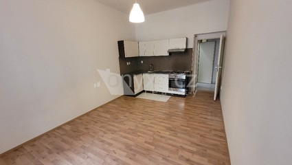 Pronájem bytu 2+kk, 45 m2, Praha 5 Smíchov, metro B Anděl - Fotka 1