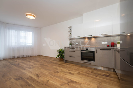 Pronájem bytu 2+kk, 52 m2 s balkonem, ul. Vítové, Praha 5 - Barrandov - Fotka 2