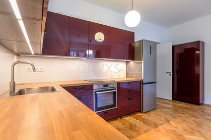Pronájem bytu 4+kk 117 m² Tusarova 11 - Fotka 1