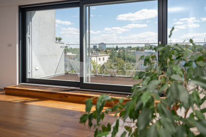 Pronájem krásného mezonetového bytu 4+kk, 133m2 s terasou ul. Ke Strašnické, Praha 10 - Fotka 26