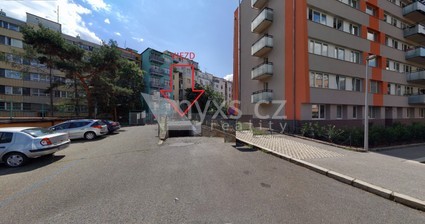 Pronájem garážového stání Praha 4 Nusle - Fotka 1