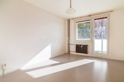 Pronájem bytu 2+1 55 m² Bukovecká 513 - Fotka 1