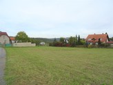 Nabízíme Vám k prodeji stavební pozemek 1042 m2  Malé Přílepy, část obce Chyňava, okres Beroun