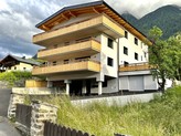 Prodej krásného apartmánu 4+kk s garáží, terasou, zahradou a sklepem, Sautens, Oetztal