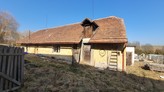 Prodej chalupy na Rakovnicku, stodola, zahrada, 3195 m2.