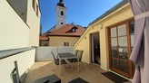 Pronájem bytu 3kk, 145 m2 s terasou v historické části Prahy.