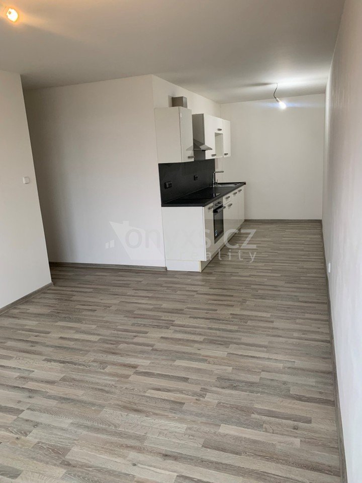 tn_zoom_filename_75823