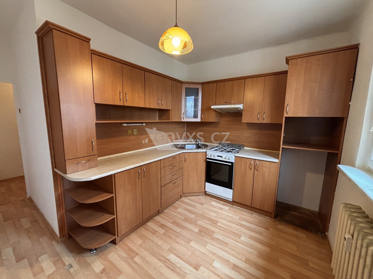 tn_zoom_filename_76340